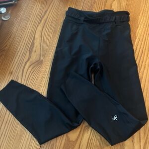 ALO Yoga Black belted Leggings with High-Waist and Moisture-Wicking Fabric